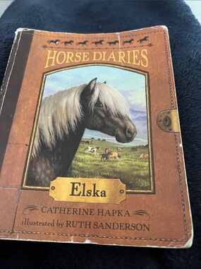 Vintage 1st Edition Horse Diaries Book 1 Elska Paperback 2009